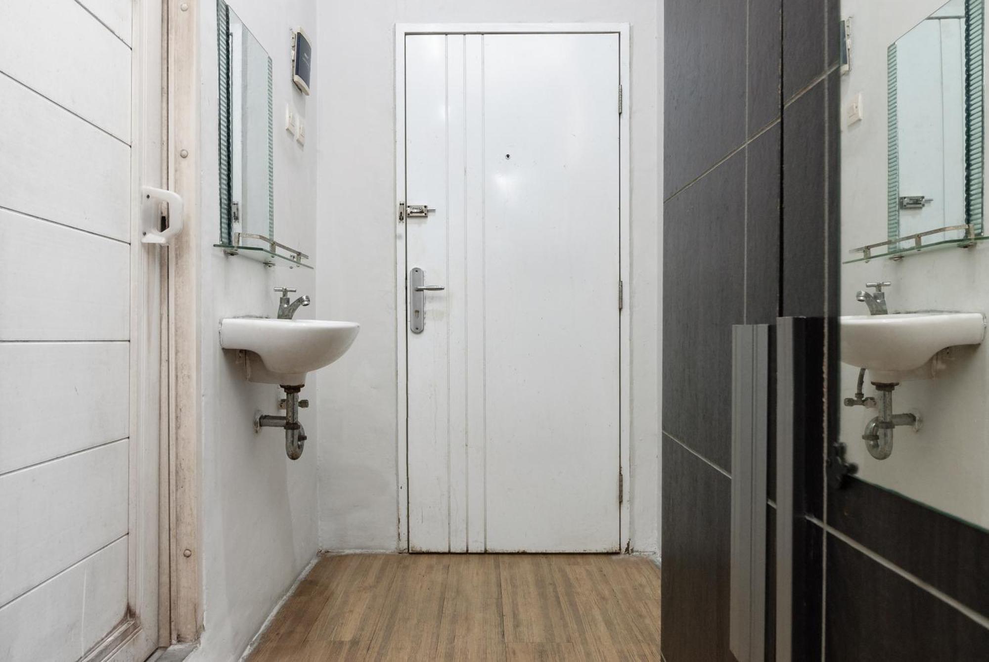 Reddoorz Near Mandaya Royal Hospital Puri Hotel Tangerang Luaran gambar