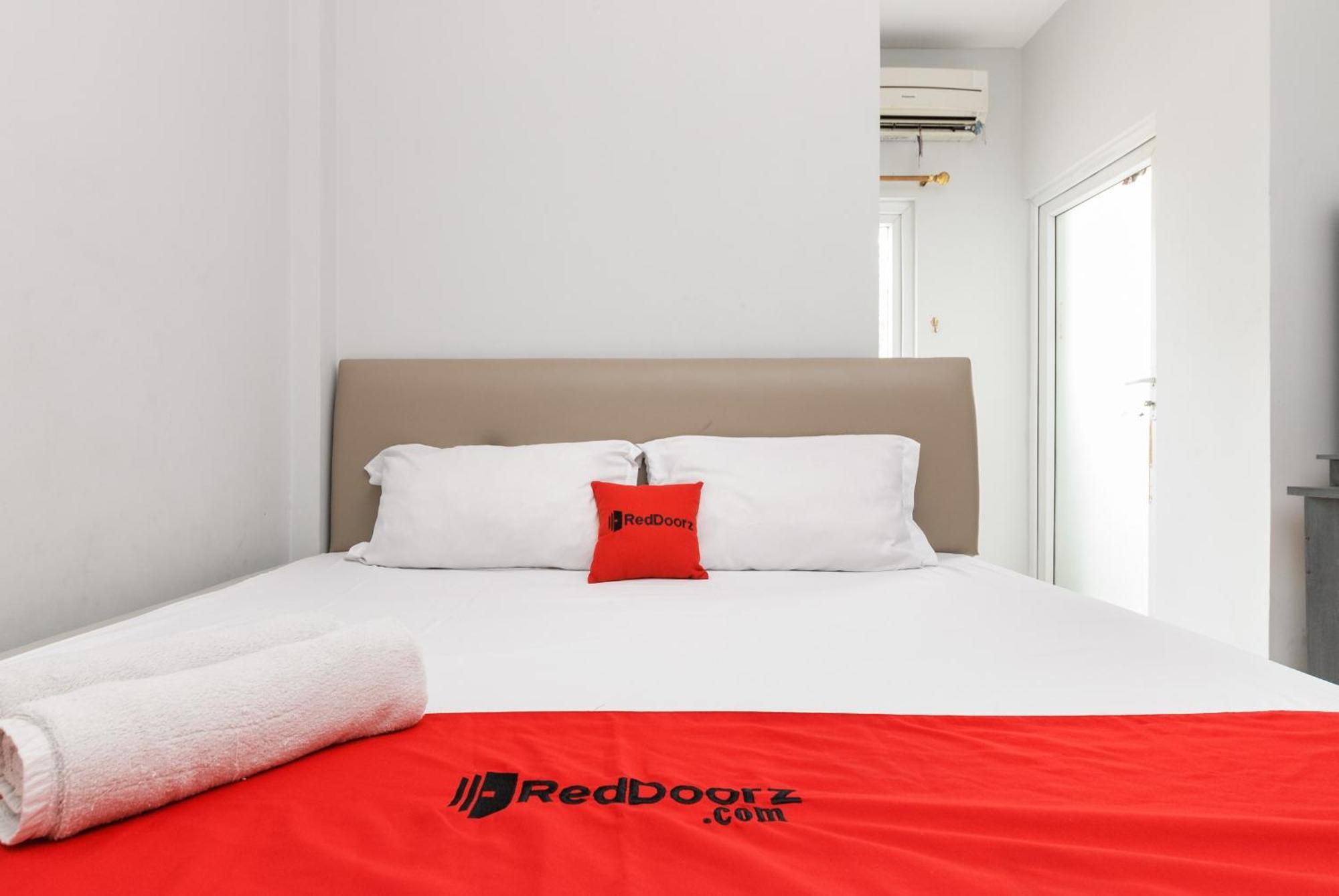 Reddoorz Near Mandaya Royal Hospital Puri Hotel Tangerang Luaran gambar